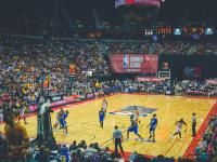 FB体育官方网站-末节之王！乔治单骑救主，雄鹿力克活塞展冠军底蕴