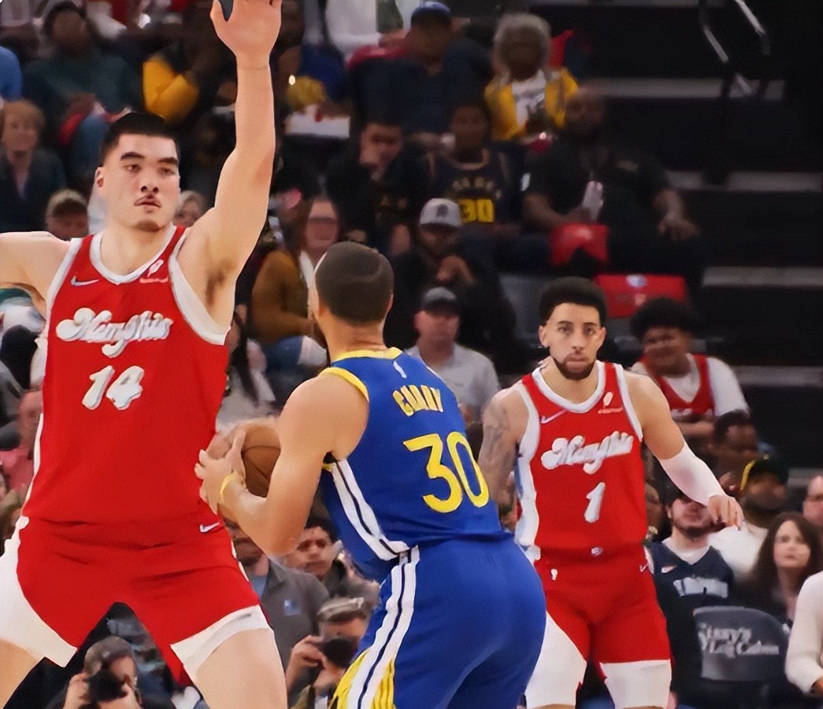 灰熊主场惨败爵士,球队防守漏洞暴露 灰熊主场惨败爵士,球队防守漏洞暴露