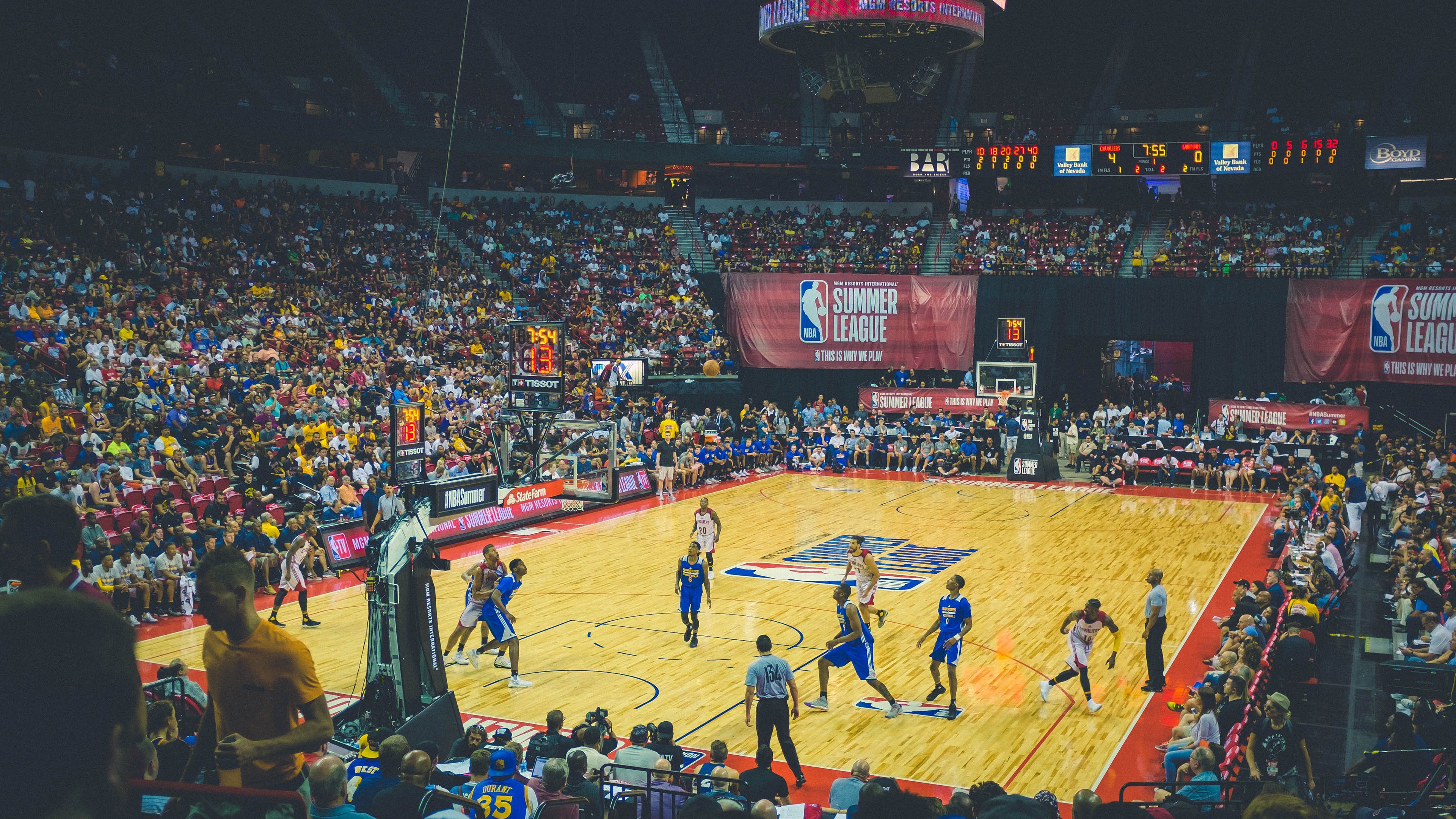 年度焦点之战之夜，蒂亚戈持续制造杀伤