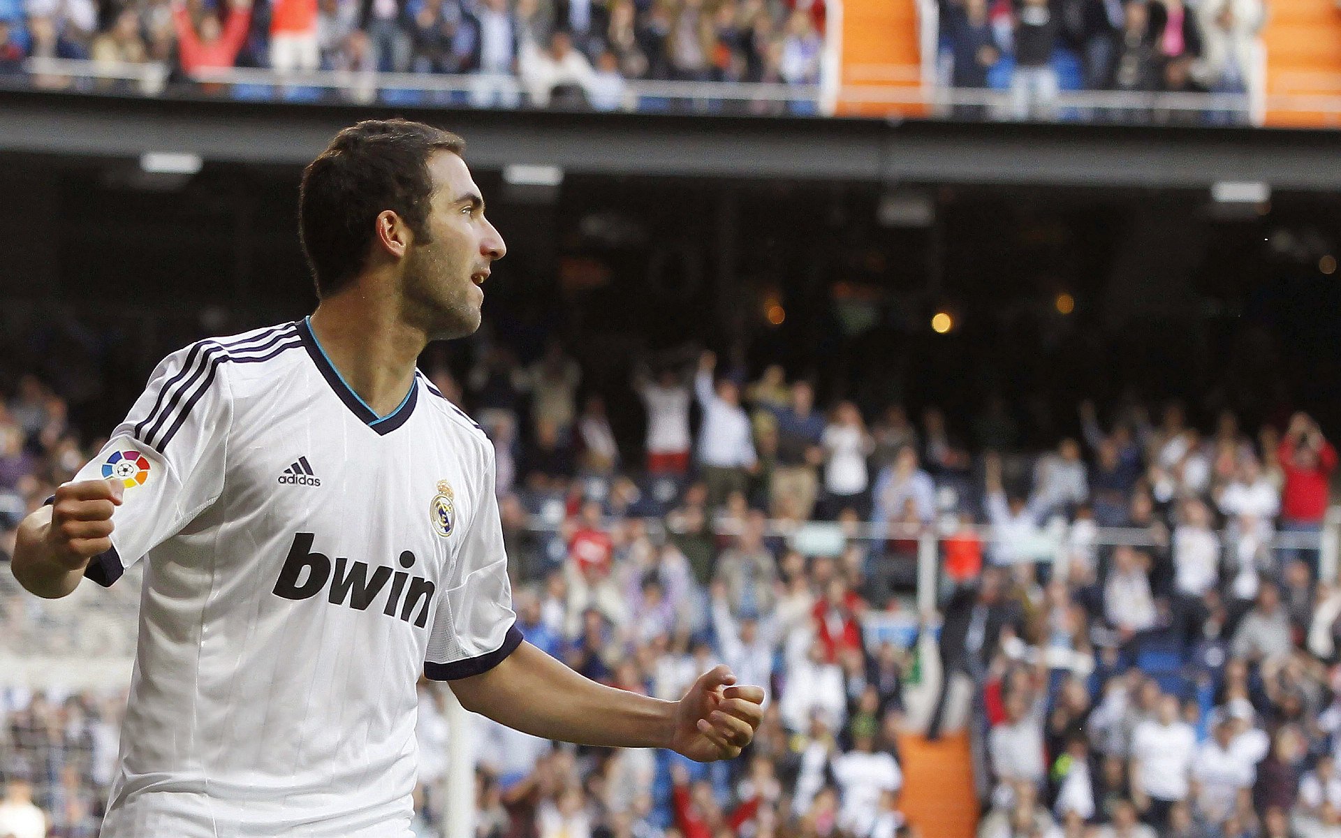 威廉姆斯完胜红牛二队，塞恩斯状态火热预示F1格局生变？