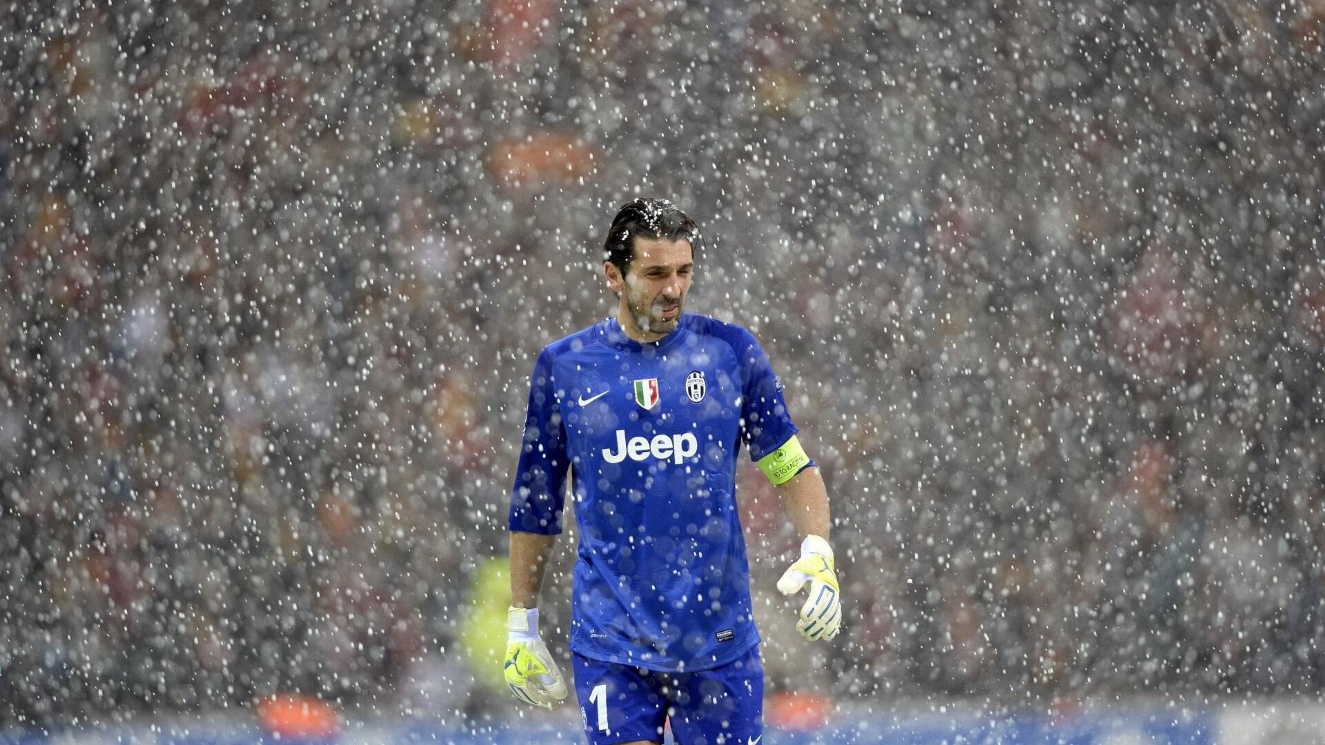 逆袭之夜，桃田贤斗独木擎天，马来西亚队险胜法国队书写羽坛新传奇